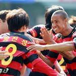 '<b>슈바</b> 2골' 포항, 전북에 3-2 역전승