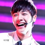 예능 휘어 잡는 대표 <b>백치</b> 연예인들