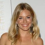 품위 있는 매력비결! 퓨처 레스폰스 파티 현장 :)