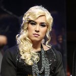 데뷔이후 충격 <b>여장</b>한 스타는?