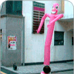 <b>두</b> <b>손</b>머리위로들어