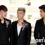 행사에 온 2pm 3대 소두 닉쿤 옥택연 장우영.. 쎄씨 6월호...