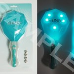 샤이니-<b>2pm</b>, 응원봉 어떤게 더 예뻐?