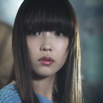 아이유, '써니힐' 2차 티<b>저서</b> 호기심 가득한 소녀로 변신!