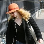 외출하는 '<b>릴리</b> 콜'