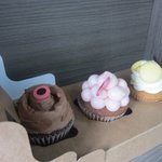 남자친구가 투썸커피에서 컵<b>케익</b> 사왓음!!