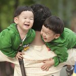 쌍둥이를 키우려면 <b>두배</b>로 힘들까요?