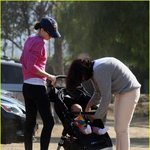 외출한 미란다 커 &amp; <b>플린</b>