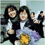 "죽어가던 몸이 살아나고 마이너스였던 시력도 1.2로 회복되었어요...