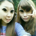 아자꾸 <b>친구</b>가 더 이쁘데요 ㅡㅡ얼굴평가쫌요