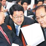 집권 4년차 정부 '책임 회피病'…<b>영리</b>의료법인·부자감세 허송세월