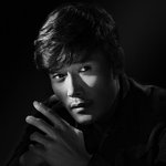 이병헌, 동양 배우 최초 스튜디오 <b>아르</b>쿠르서 사진 촬영