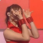 <b>대륙</b>의여신 'f(x)' 빅토리아, 뱃살굴욕?