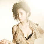 ‘청순글래머’ 신세경, 살짝 드러낸 볼륨몸매 ‘시선<b>압도</b>’