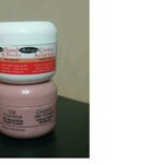 얼굴에 기름을 팔에 <b>색소</b>를 없애보아여~