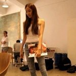 민소매 티 <b>대충</b> 입어도 연예인 간지