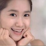여신미모 자랑중인 소녀시대 윤아 이니스프리 <b>cf</b> 캡쳐 스왑!!