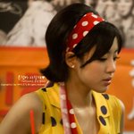 티아라 은정, <b>베일</b>듯한 칼날 턱선