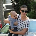 <b>미란다</b> 커 사랑스런 아들 플린과 함께