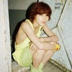 여자보다 마른 몸매로 보이는 남자 아이<b>돌들</b>