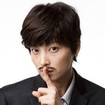 남자 <b>분장</b>을 해도 예쁜 여스타들