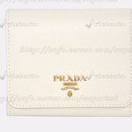신논현 커핀그루나루에서 <b>프라다</b>지갑 주우신분 ㅠㅠ 제발 돌려주세요...