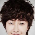비주얼이 돋보이는 94년생 아이돌..!!