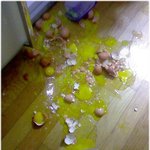 톡읽다가 사진발견!! 남편에게 장난쳤어요~~^^♥