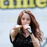 운동 안했는데 복근 있다는 'f(<b>x</b>)' 크리스탈