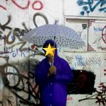 !!어제 홍대에서 보라색 우의 본사람 빨리 추천부터!!