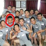 아닌 한국 군대로 <b>자원</b> 입대한 흑인. 그는... 우리의 형제입니다...