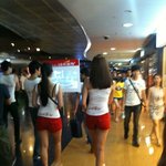 <b>코엑스</b>에 레이싱모델이?! 미니빔걸 이채은 등장