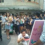 명동에서 러브 액츄얼리 <b>실사</b>판