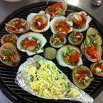 사진有)낙산 해수욕장에서 조개구이 절대 드시지마세요