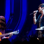 매력돋는 윤도현의 '빗속에서' 두가지버젼 비교영상 나가수 vs <b>must</b>