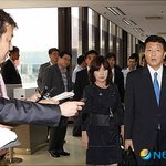 입국 못한 일본 의원들 “다시 오겠다”…출국 거부중