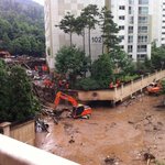 우면산앞 래미안<b>주민</b>입니다. 한번씩만 읽어주시고 관심가져주셨으면 좋겠어요