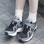 <b>나이키</b> 둘중에  하나 골라주세요~~