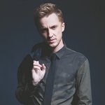 말포이로 더 유명한 톰 펠튼, <b>남성미</b> 가득한 화보~