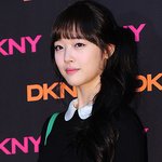 앞머리 내리고 더 깜찍해 보이는 <b>설리</b>