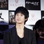 일본<b>열도</b>를 뒤흔들어 놓은 '삼동이' 김수현