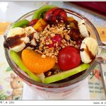 과일<b>빙수</b>와 함께 호박파이를 간식으로