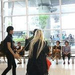 헐리우드 <b>틴탑</b>스타! 테일러맘슨본사람! 저봤어요 ㅎㅎ