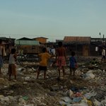 필리핀 빈민아동들을 학교에 보내기 위해서