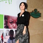 <b>만년</b>미인 김윤진, 대체 자기관리 어떻게 하기에