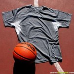 무더운 여름철 땀으로 <b>변색</b>된 옷 이렇게 세탁하자!!