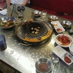 [사진有] 음식점 폭발. 배부른 사장.