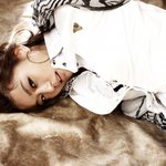 전지현의 블랙홀 같은 눈빛