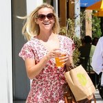 해맑은 <b>미소</b>가 정말 예쁜 리즈 위더스푼