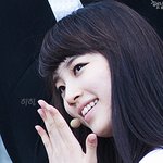 수지는 진리야. 자연산에 가까운 얼굴이야